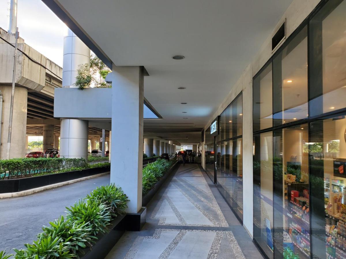 Cozyvilla At 81 Newport Blvd Walk To Naia T3 Marriott & Resorts World Casino & Newport Mall For 5 Pax Free Parking!!!! Pasay Kültér fotó