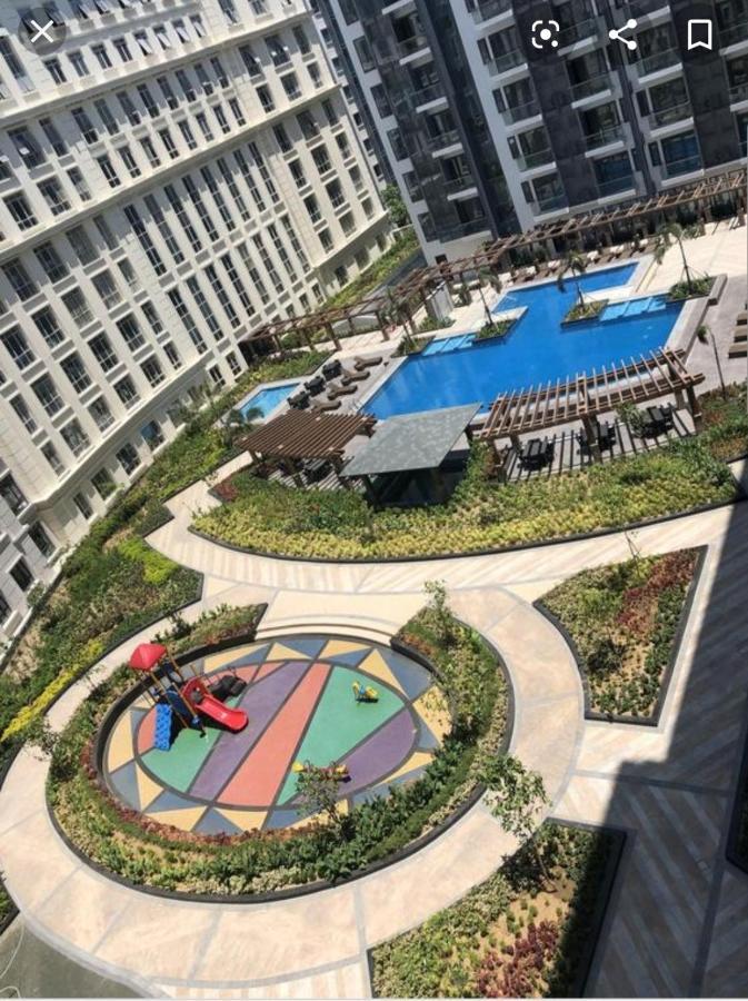 Cozyvilla At 81 Newport Blvd Walk To Naia T3 Marriott & Resorts World Casino & Newport Mall For 5 Pax Free Parking!!!! Pasay Kültér fotó