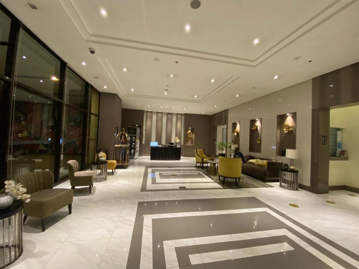 Cozyvilla At 81 Newport Blvd Walk To Naia T3 Marriott & Resorts World Casino & Newport Mall For 5 Pax Free Parking!!!! Pasay Kültér fotó